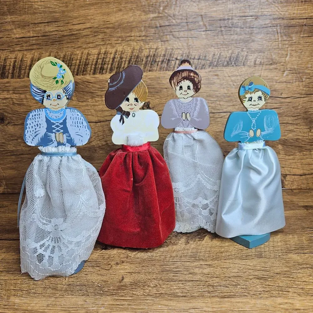 Vintage Flat Wooden dolls Lace skirts 80s set of 4